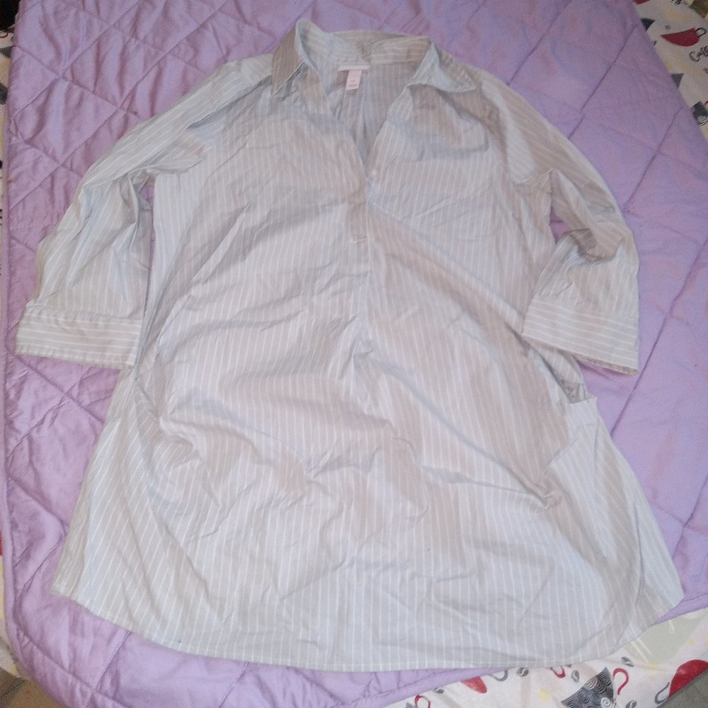 Isabel Maternity By Ingrid and Isabel Gray and white striped Blouse XS